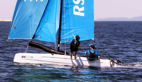 Парусный катамаран RS Cat 16: обзор, характеристики, технологии и особенности